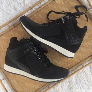 Via Pinky High Top Sneakers